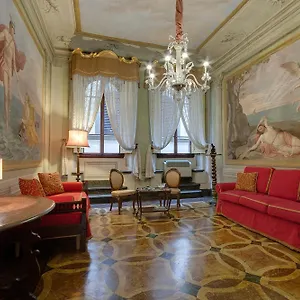 Palazzo Bucciolini Apartamento