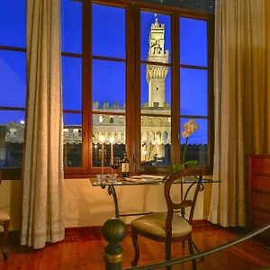 Palazzo Uguccioni Appartamento